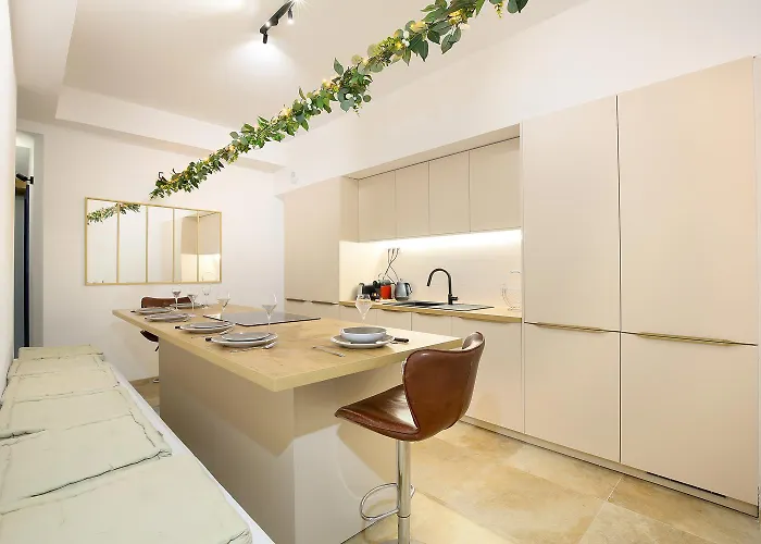 Confort & Espace Avec Climatisation - T4 Вильфранш-де-Лораге