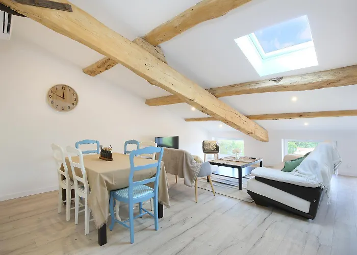 Апартаменты Confort & Espace Avec Climatisation - T4 *