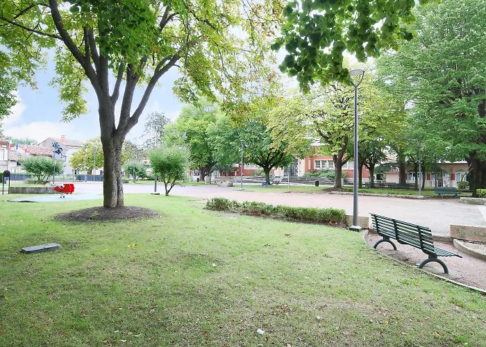 Confort & Espace Avec Climatisation - T4 * Вильфранш-де-Лораге